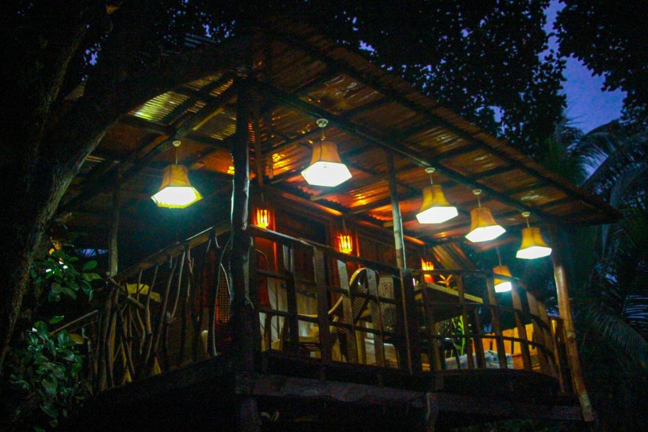 سيغيرِيا Experience The Comforts Of An Amazing Treehouse المظهر الخارجي الصورة